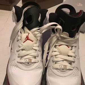 Men’s Nike sneakers